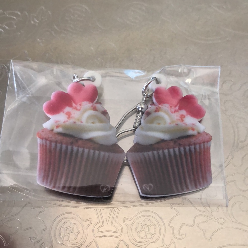 Sweetheart Cupcake Acrylic Hang Earrings - Picture 6 of 12